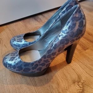 Guess Irredescent Animal Print